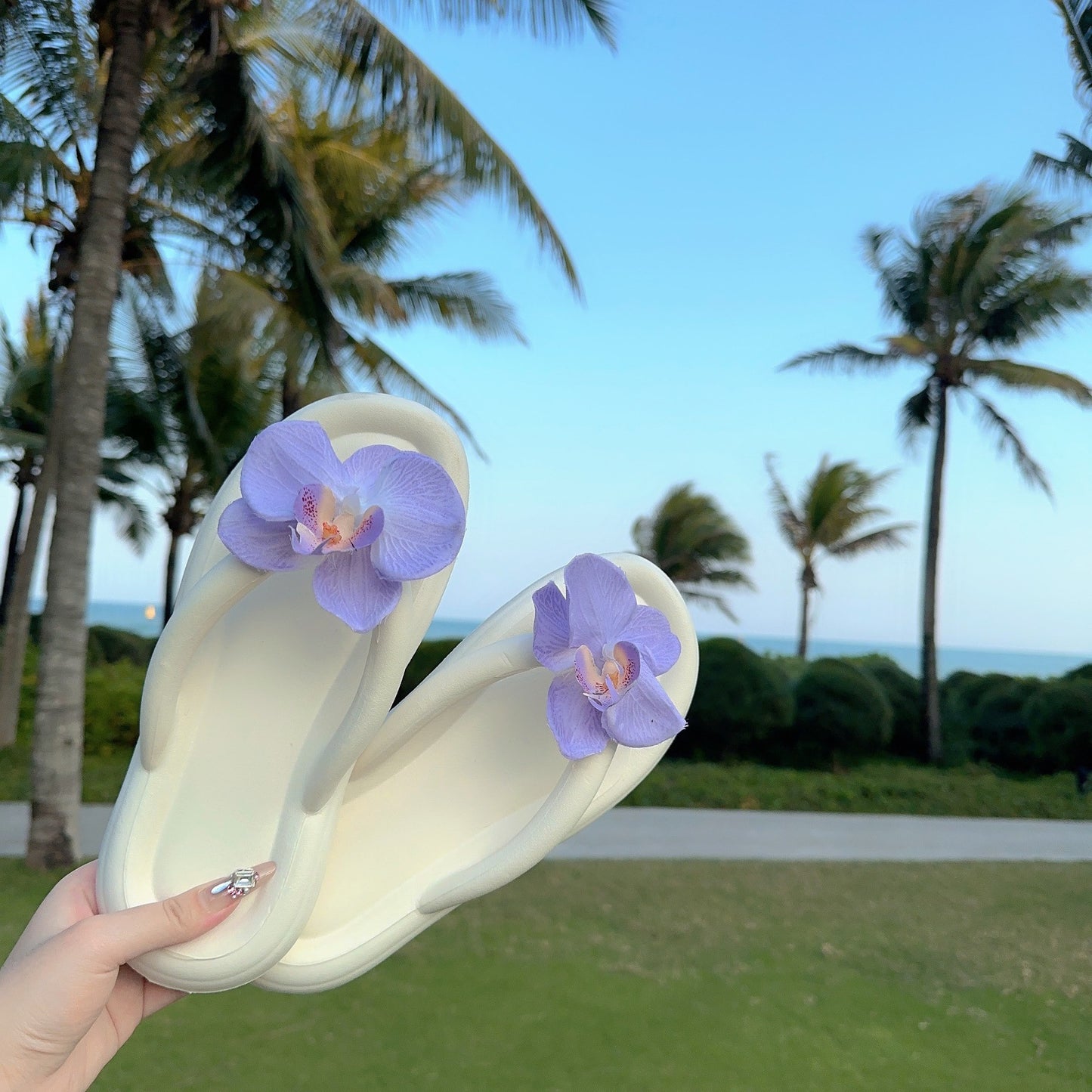 Flower Decor Flip Flops