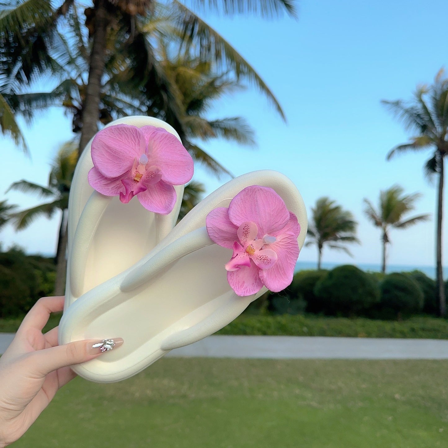 Flower Decor Flip Flops